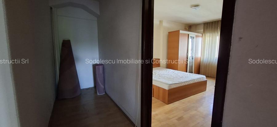 Apartament cu 3 camere - zona semicentrala - 14