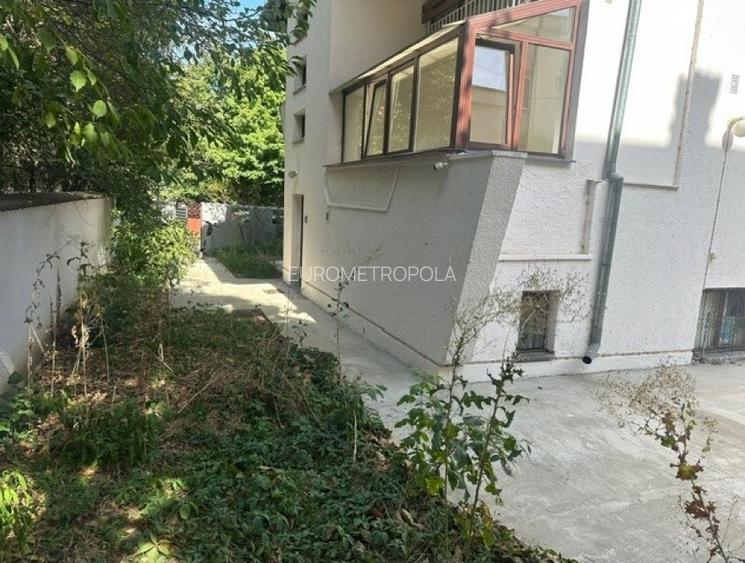 Vila individuala, teren 500mp, curte compacta, Primaverii - 3