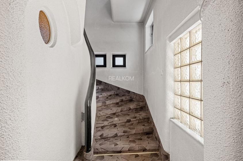 VANZARE VILA 9 CAMERE STEFAN CEL MARE-RADU DE LA AFUMATI || COMISION 0% - 14