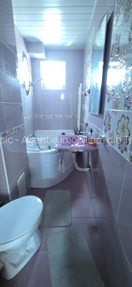 Vanzare apartament 2 camere, etaj 3 , Micro 6 Targoviste - 3