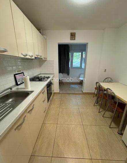 Apartament 2 camere, semidecomandat, 52 mp, balcon, metrou, Aparatorii Patriei - 6