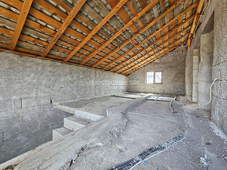 Casă de vânzare în Lazuri – aproape de lacuri, aproape de liniște, de - 8