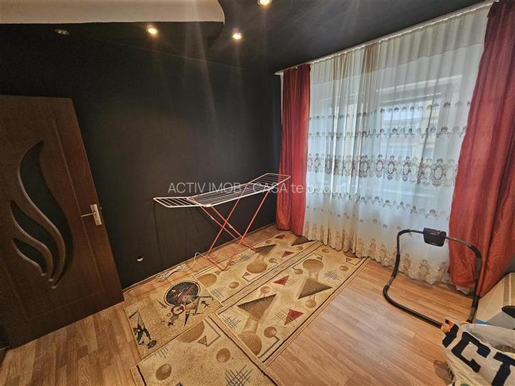 Resita, 3 Cam. Dec., Micro 4 - 25