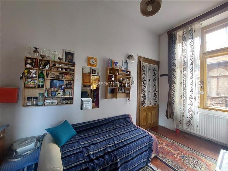 Apartament cu 2 camere si zona de dormit, ultracentral - 10