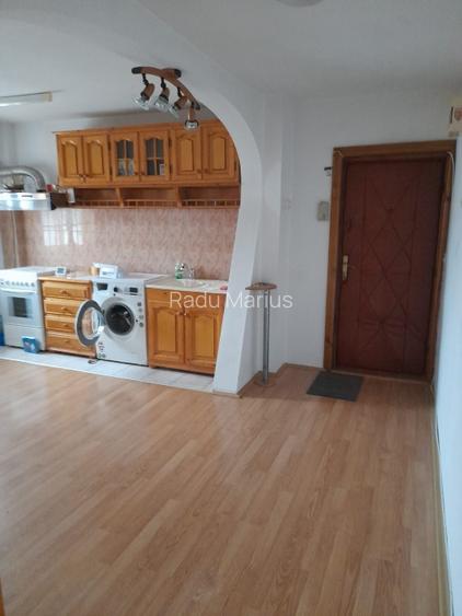 Apartament spatios 2 camere - zona BCR - etaj 3/3 - 66 mp - orientat Est si Vest - 11