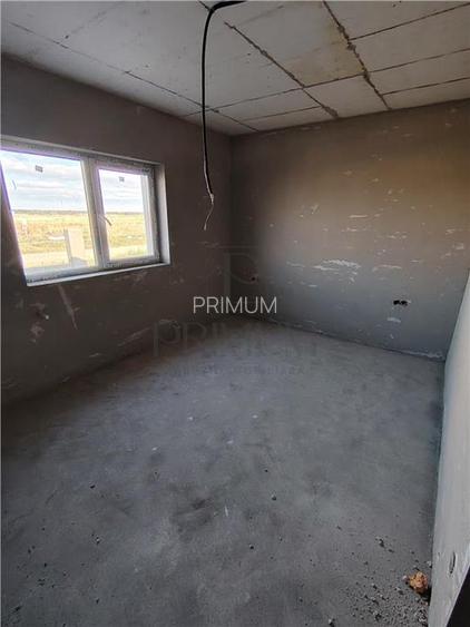 Duplex pe parter - 2 fronturi stradale - personalizare interioara - canalizare - 9