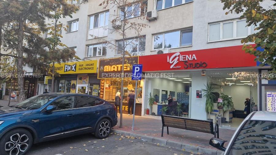 Mihai Bravu - Vatra Luminoasa - sup 85 mp - pret 1400 euro - 3