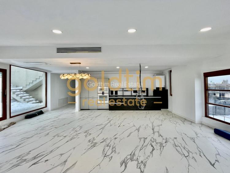 SPATII GENEROASE/PENTHOUSE CU GARDEN FLOOR/ 372 mp utili/PORSCHE NORD - 58