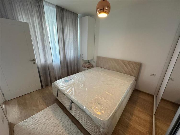 Apartament de inchiriat cu vedere spre LAC