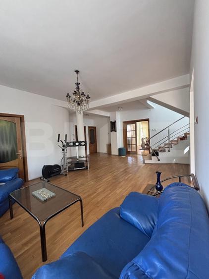 Casa de inchiriat, 8 camere, 800 mp, in Gruia langa stadion CFR