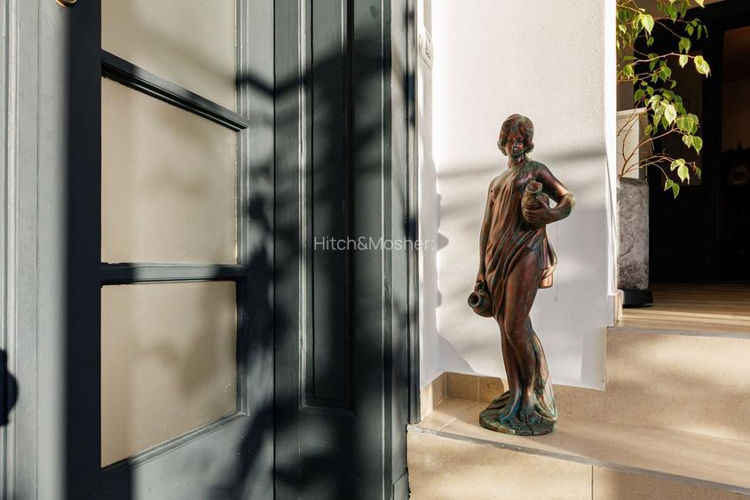 Casa cu Personalitate – Un Amestec Fascinant de Stil Istoric și Contemporan - 18