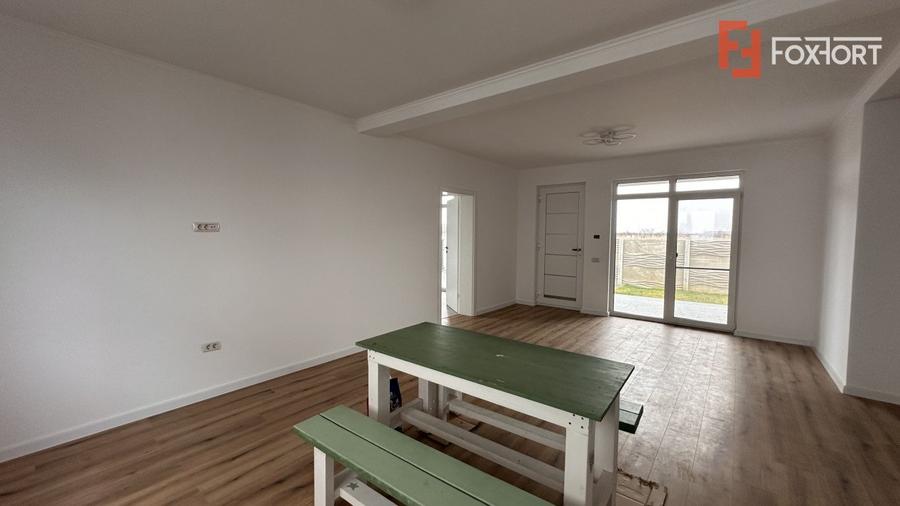 Casa individuala pe parter cu 4 camere, 103 mp, in Mosnita Veche