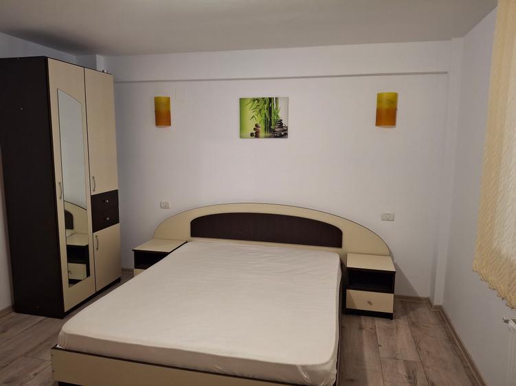 INCHIRIEZ/ Vindem in Mamaia Nord,apartament 2 camere