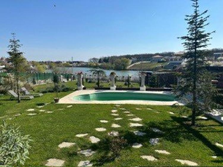 VILĂ DE PRESTIGIU IN LAGUNA ALBASTRĂ – CORBEANCA