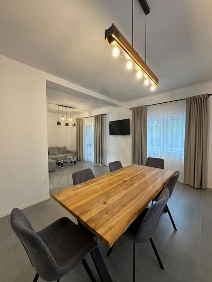 Casa individuala 114 utili 4 camere 2 bai si curte 215 mp in Selimbar