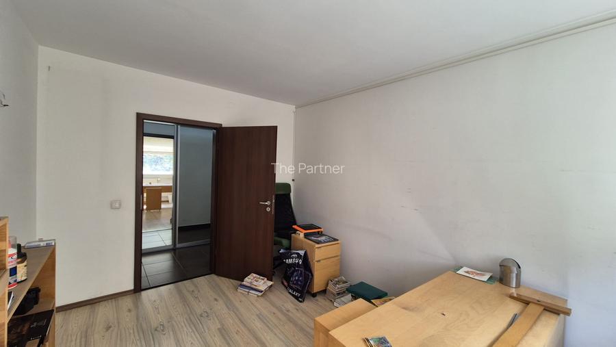 APARTAMENT 3 CAMERE DE VANZARE GORJULUI - 12
