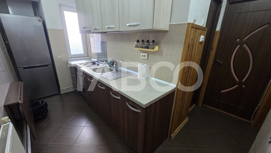 Apartament de inchiriat 2 camere mobilate si utilate Vasile Aaron