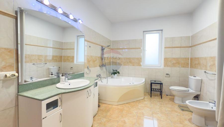 [COMISION 0%] Vilă Multifamilială deosebită – Găgeni | 9 Camere |