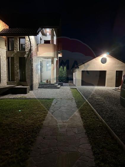 Casă modernă cu 5 camere | Tăuții de Sus | Lux și confort