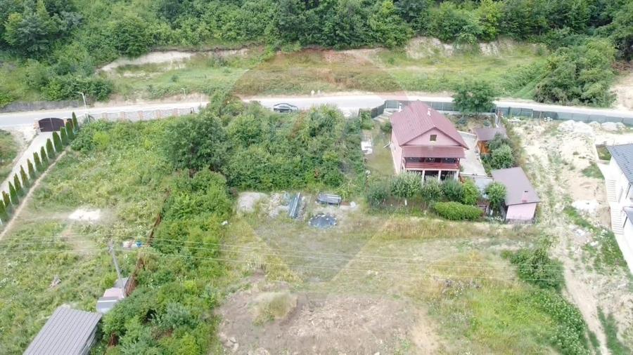 Teren de vânzare cu front la lacul Cincis, Utilități disponibile