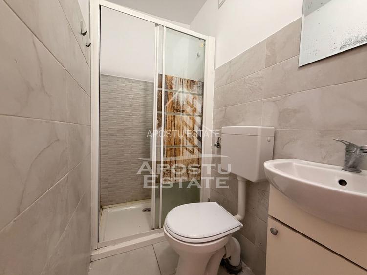 Grasoniera , etaj intermediar, zona UMT, Timisoara, jud.Timis