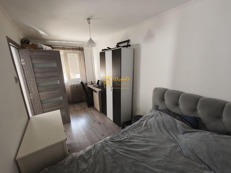 Apartament 3 camere, zona Tatarasi.