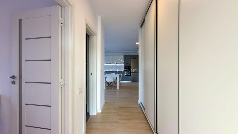 Apartament 3 camere, 70 mp, tersa 45 mp, 2 parcari, Floresti