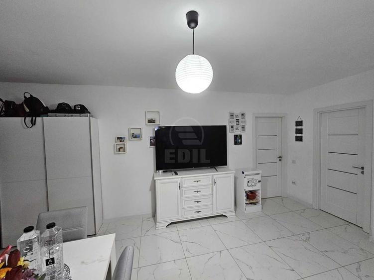 Apartament spațios de închiriat – 3 camere - terasă generoasă