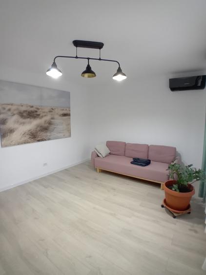 2 Camere inchiriere 10 minute metrou