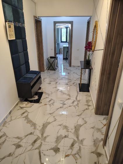 Vanzare apartament 3 camere 87,7 mp, 2 băi, parcare privată, etaj 1, bloc 2022