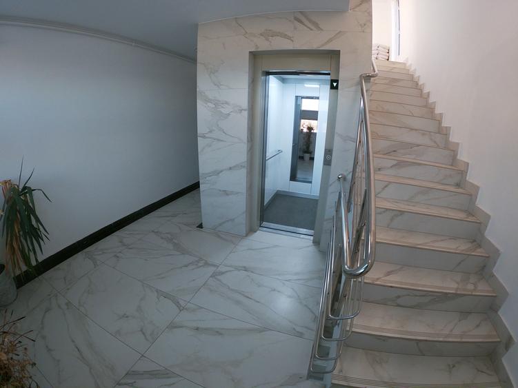 Apartament 3 camere decomandat 82mp Pipera Porsche AppTown vezi Video
