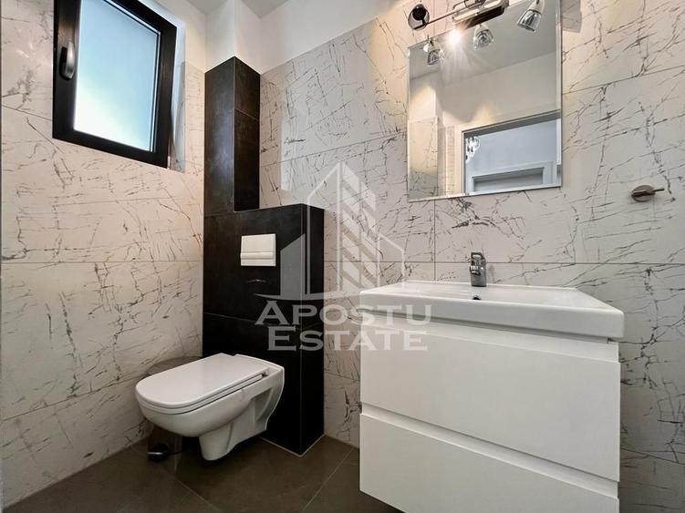 Triplex de lux cu 3 camere si 3 bai, de inchiriat,zona Giroc
