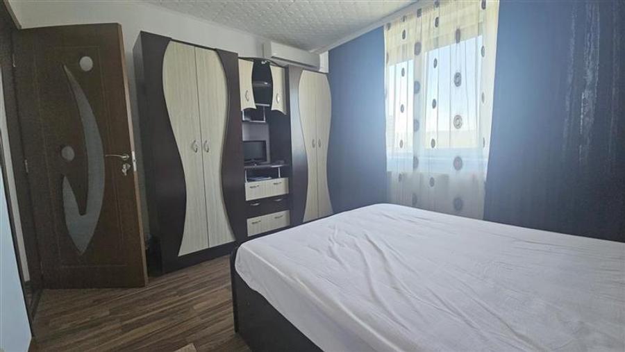 Apartament 3 decomandate, mobilat, zona Tic Tac