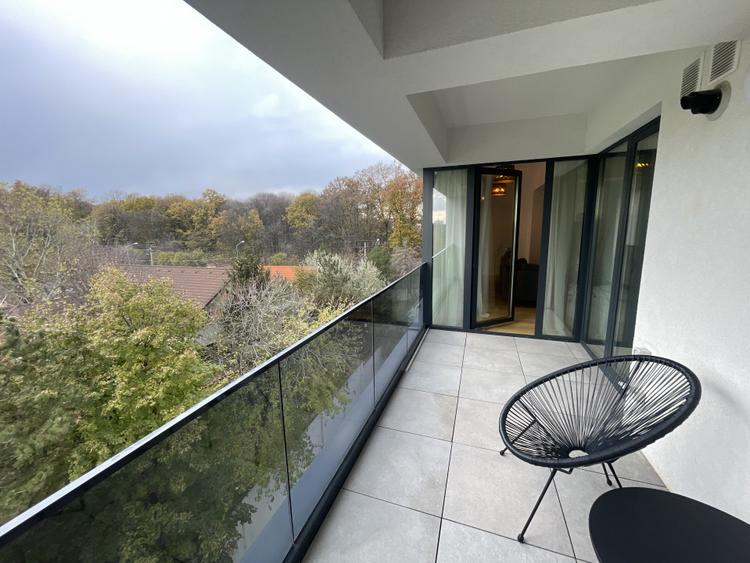Băneasa, Jandarmeriei,3 camere, 110mp, etaj2 mobilat și utilat, parcare inclusă