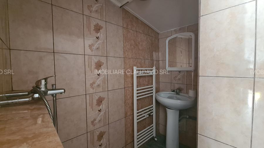 CASA CU CURTE PROPRIE- PRETABIL CATERING - RACADAU - 9