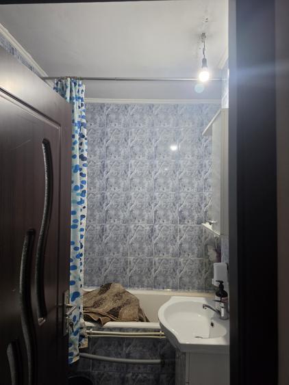 Apartament 3 camere stradal Alexandru Obregia vanzare