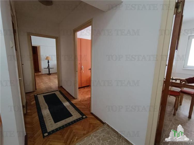 Vanzare apartament 3 camere vedere spate Ion Mihalache