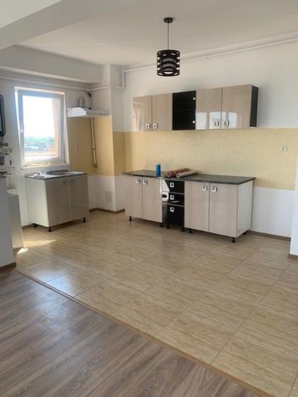 In bloc nou! apartament 3 camere decomandat mobilat si utilat!