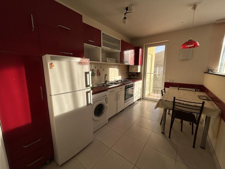 Inchiriere apartament 2 camere, 50 mp, zona Porii