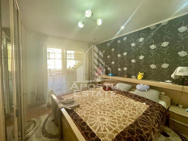 Apartament 3 camere -  zona Uta