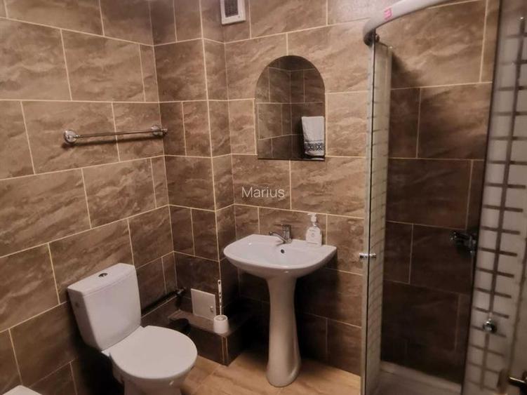 Apartament 4 camere zonă centrală, loc de parcare, locație excelentă - 5