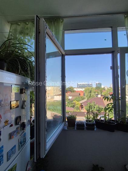 Apartament 2 camere decomandat  etaj intermediar Bld  N. Iorga - 9