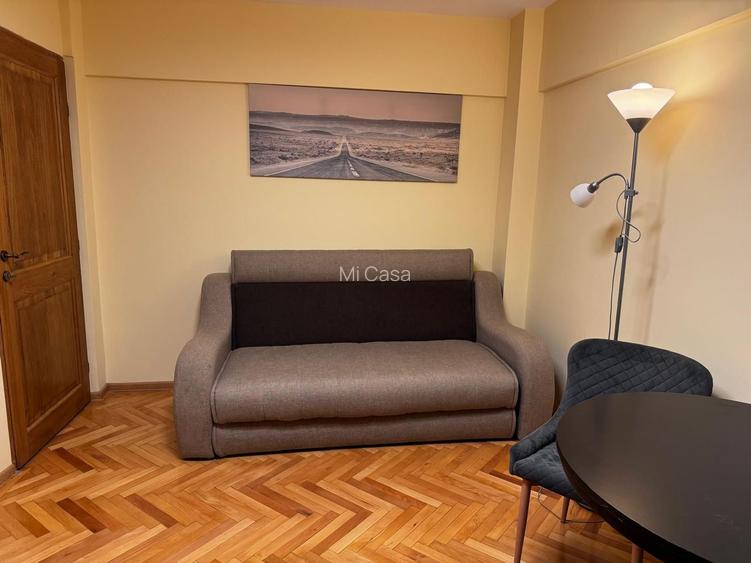 Garsoniera Centrul Civic bloc de apartamente - 11