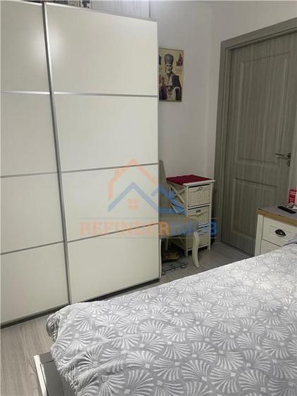 Apartament de vanzare cu 2 camere, zona Titan