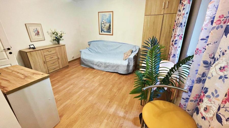 Podul de Piatra, garsoniera renovata cu suflet, mobilata & utilata