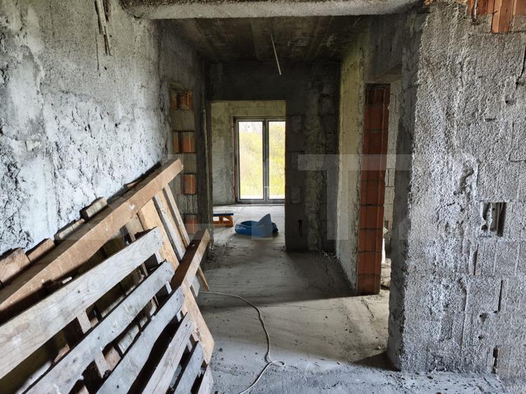 Oportunitate: Vilă P+1+M în Titu, 146 mp/nivel, teren 1607 mp - 5