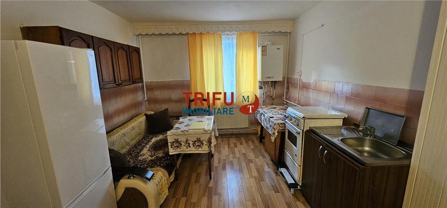 Apartament de vanzare zona Piata Cetate !