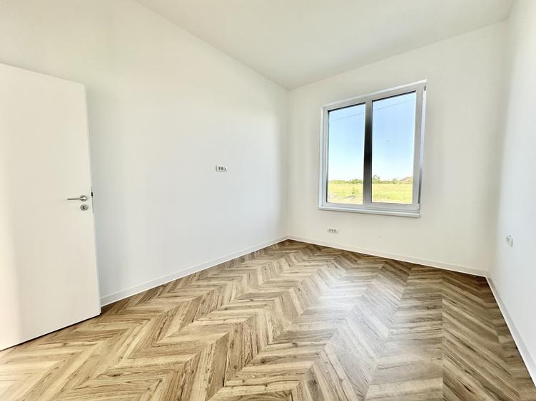 Duplex tip individual - 4 camere | 98 mp | 351 mp teren - Mosnita