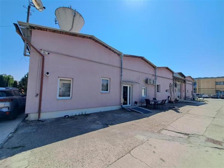 Spatiu pentru birouri, 190 mp utili, situat in Baciu!
