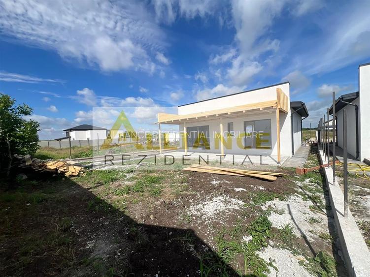 CASA PARTER-4 CAMERE- TEREN 450 MP-STR.MIORITA - 3